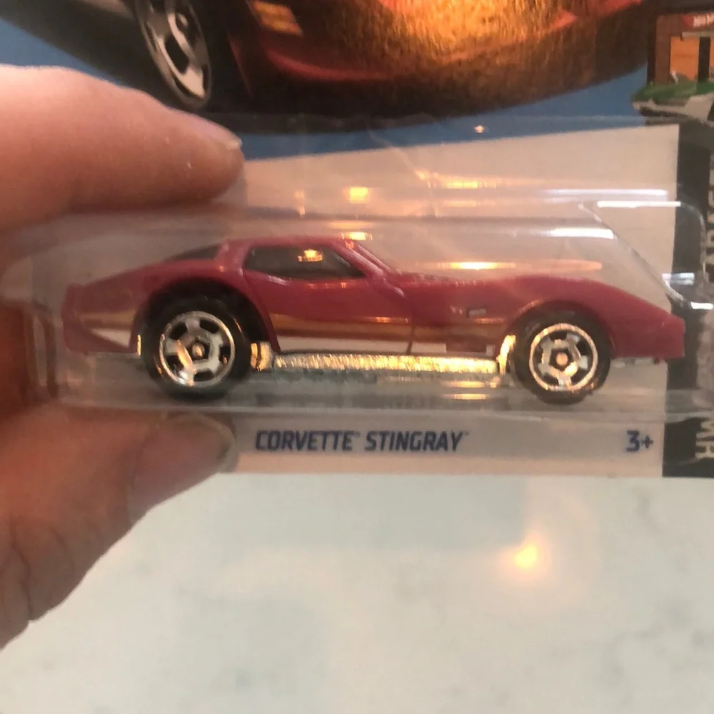 Hot Wheels Red Corvette Stingray